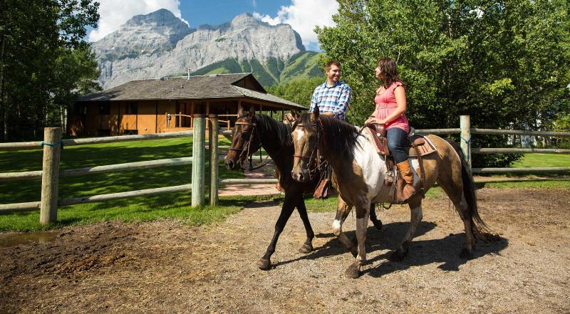 Mount Kidd Manor At Kananaskis Exterior foto